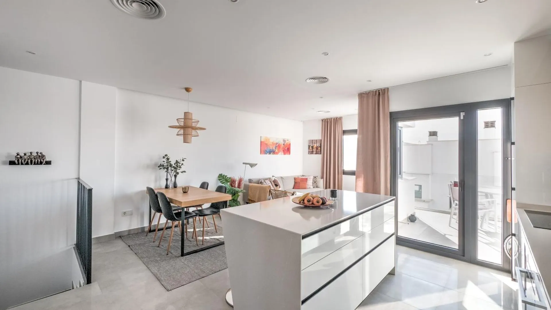 Deluxe House With Roof Terrace And Pool Villa Nerja